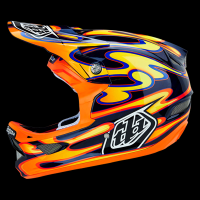 casco tld con llamas